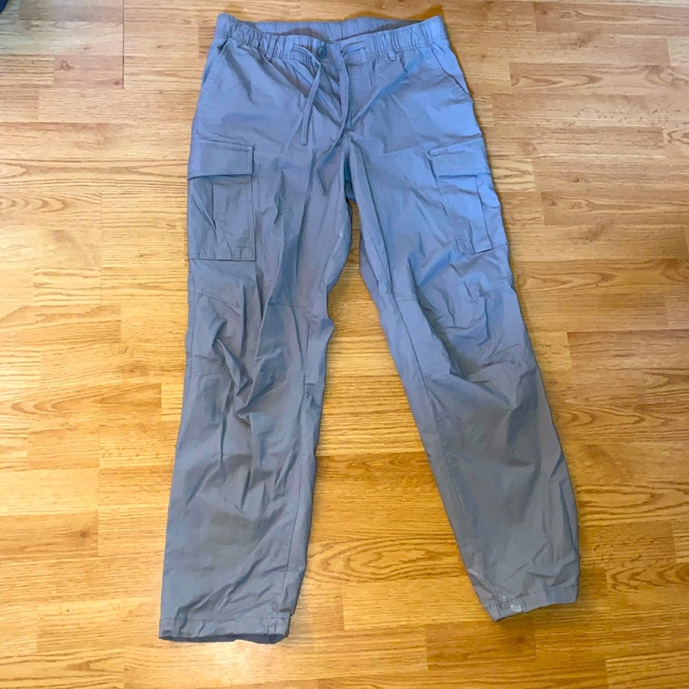 Grey cargo pants size small